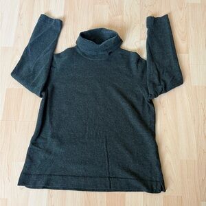 Jones New York Charcoal Turtleneck Sweater 100 percent marino wool